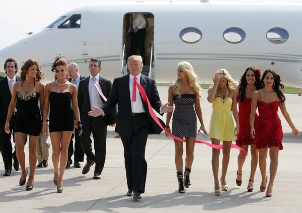 圖片來源: trumpsties/twitter